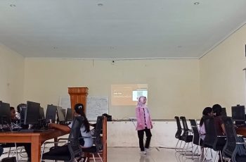 Mahasiswa Prodi Pendidikan Matematika MBD Mengikuti Pelatihan Media Pembelajaran Digital Canva